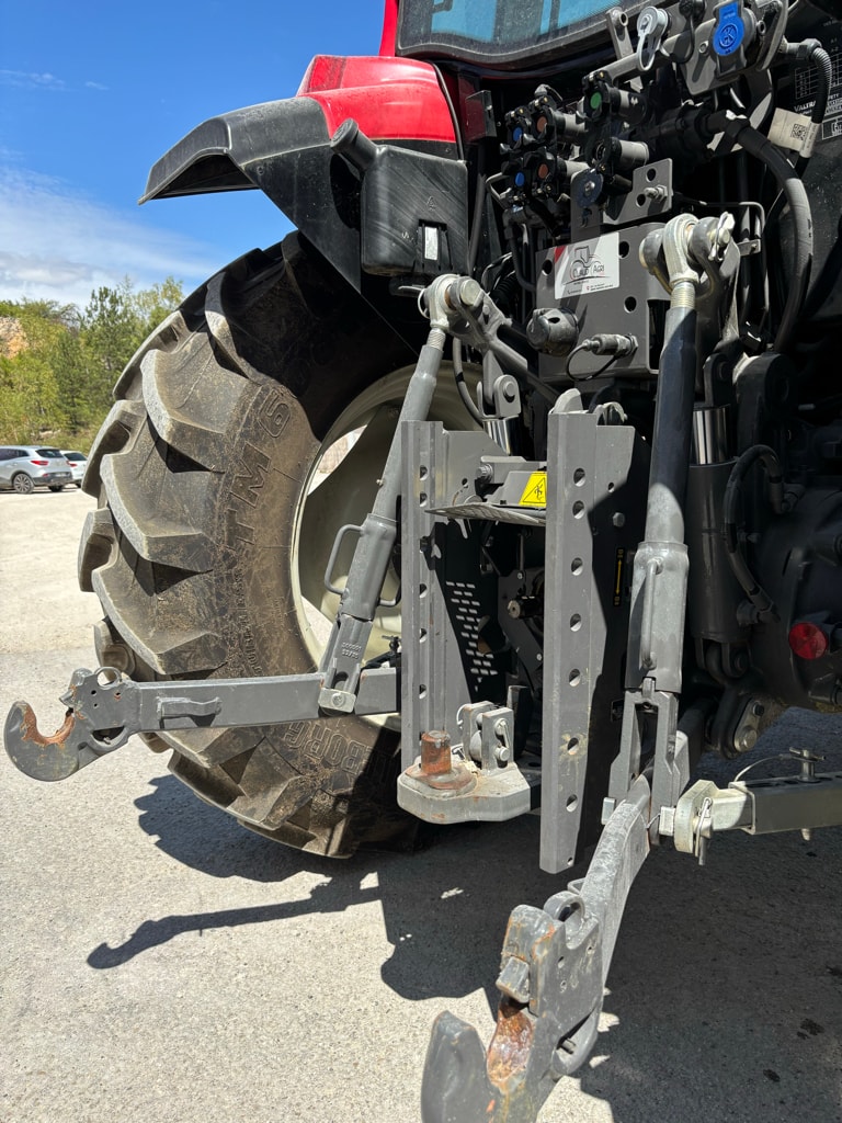 Tracteur VALTRA A85 - photo slide 12