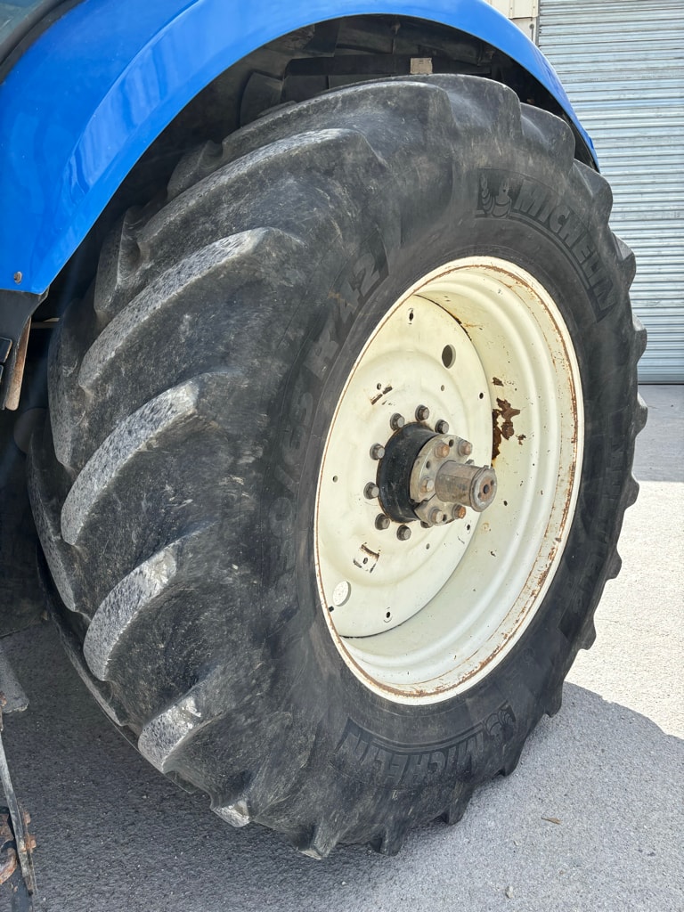 Tracteur NEW HOLLAND T 7.250 sw - photo slide 11