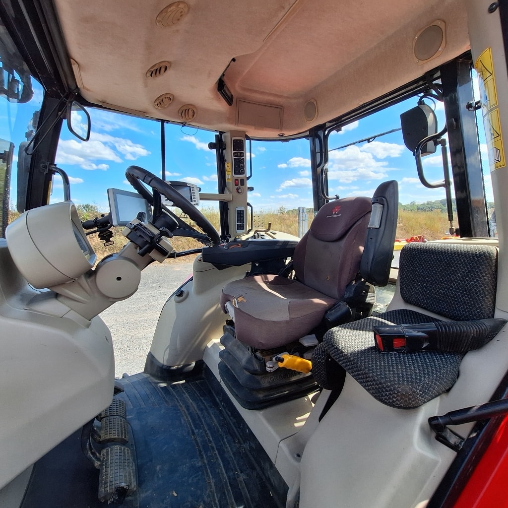 Tracteur MASSEY FERGUSON 7726 S - photo slide 15