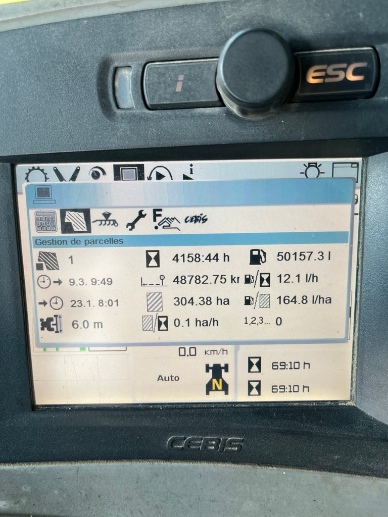 Tracteur CLAAS AXION 820 - photo slide 14