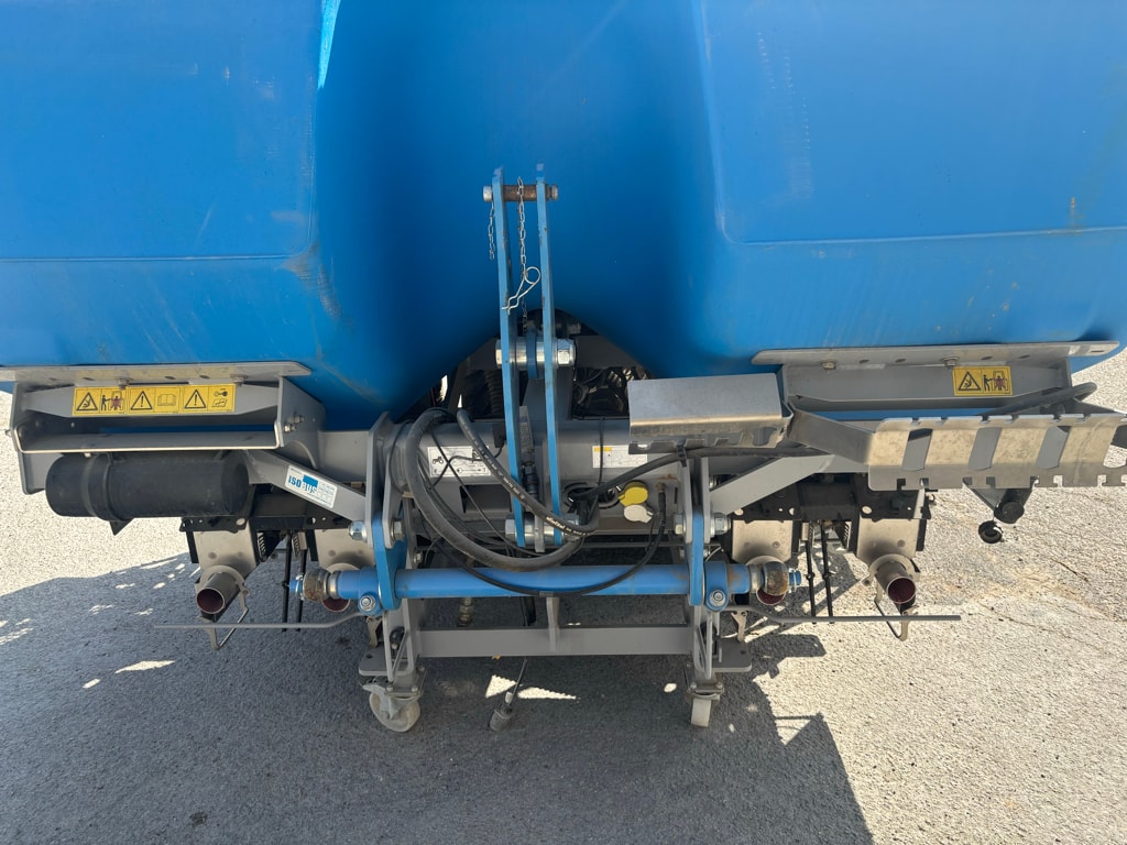 Trémie frontale LEMKEN Solitaire 23+ - photo slide 6