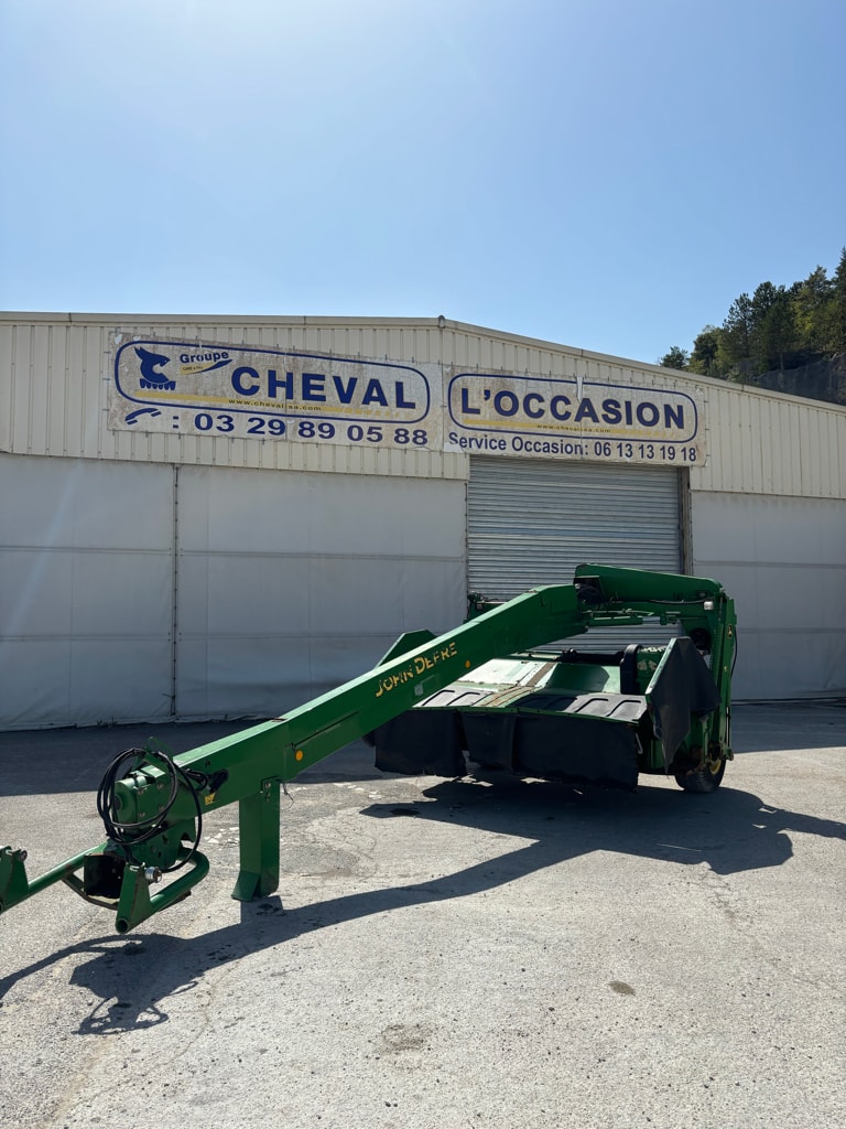Faucheuse conditionneuse JOHN DEERE 730 - photo slide 1