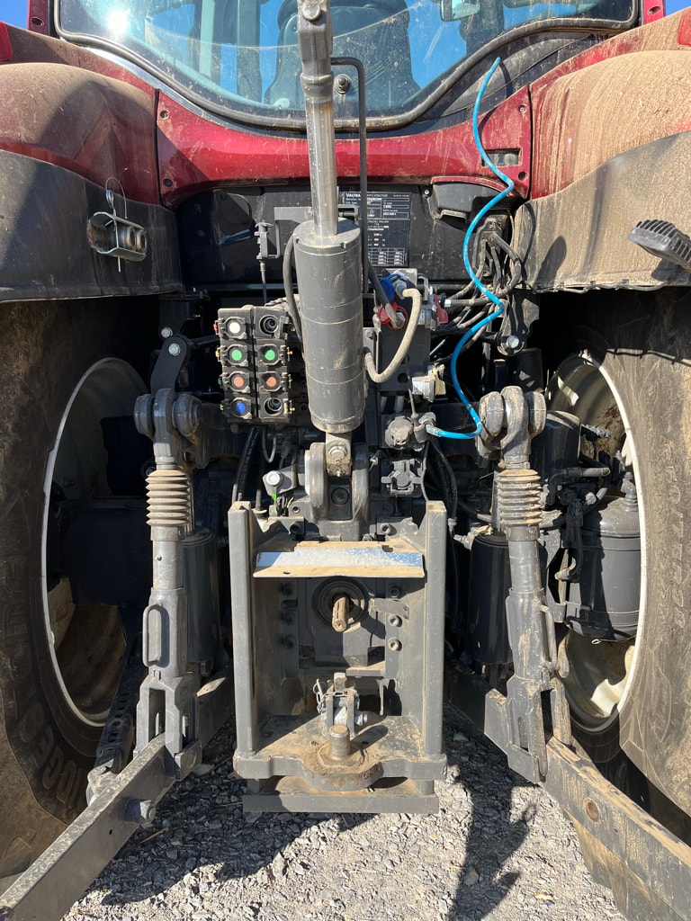 Tracteur VALTRA T235 - photo slide 9