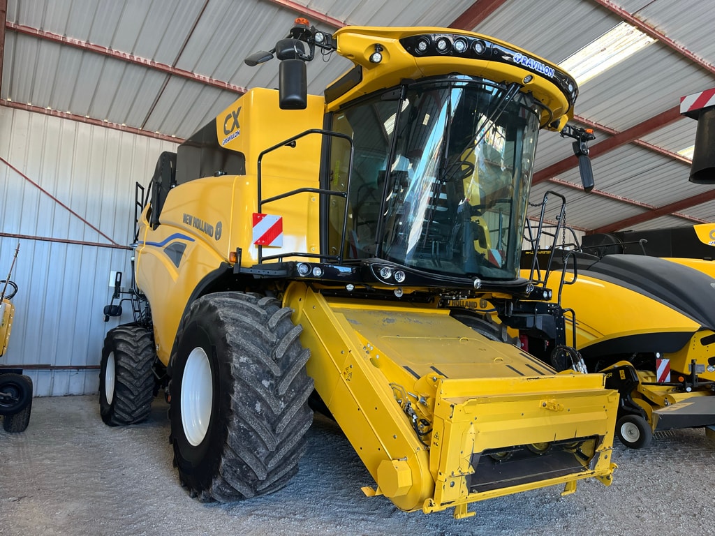 Moissonneuse NEW HOLLAND CX8.70 - photo slide 12