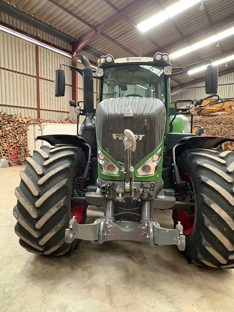 Tracteur FENDT 826 VARIO PROFI + - photo slide 5
