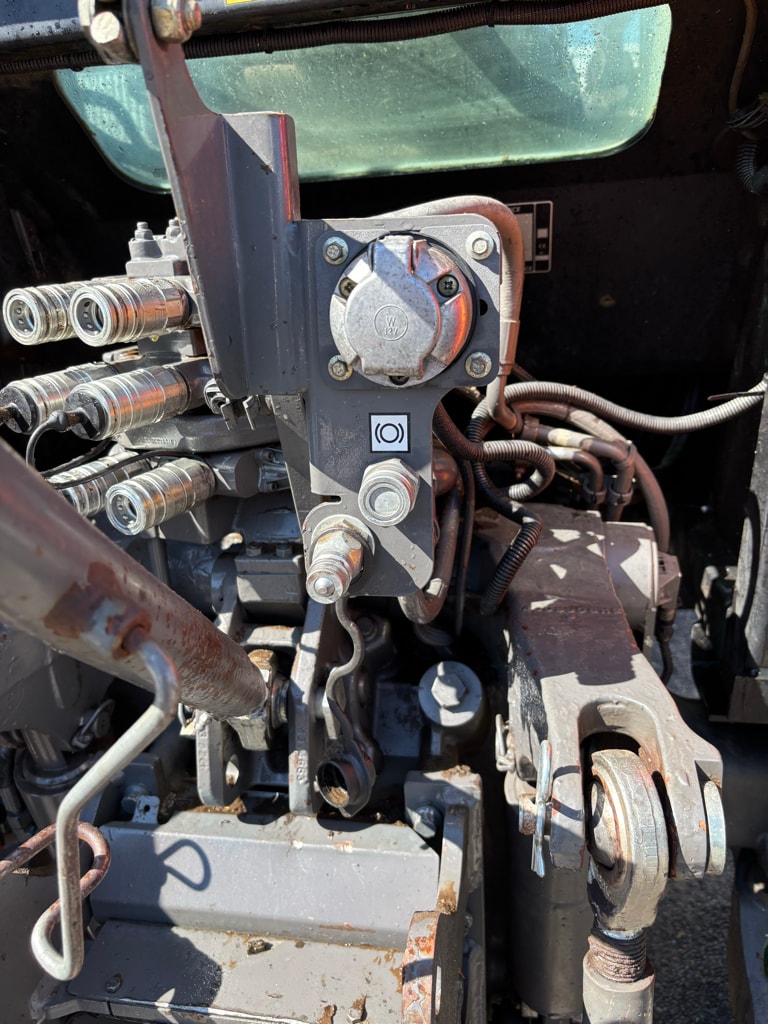 Tracteur MASSEY FERGUSON 5440 DYNA 4 - photo slide 6
