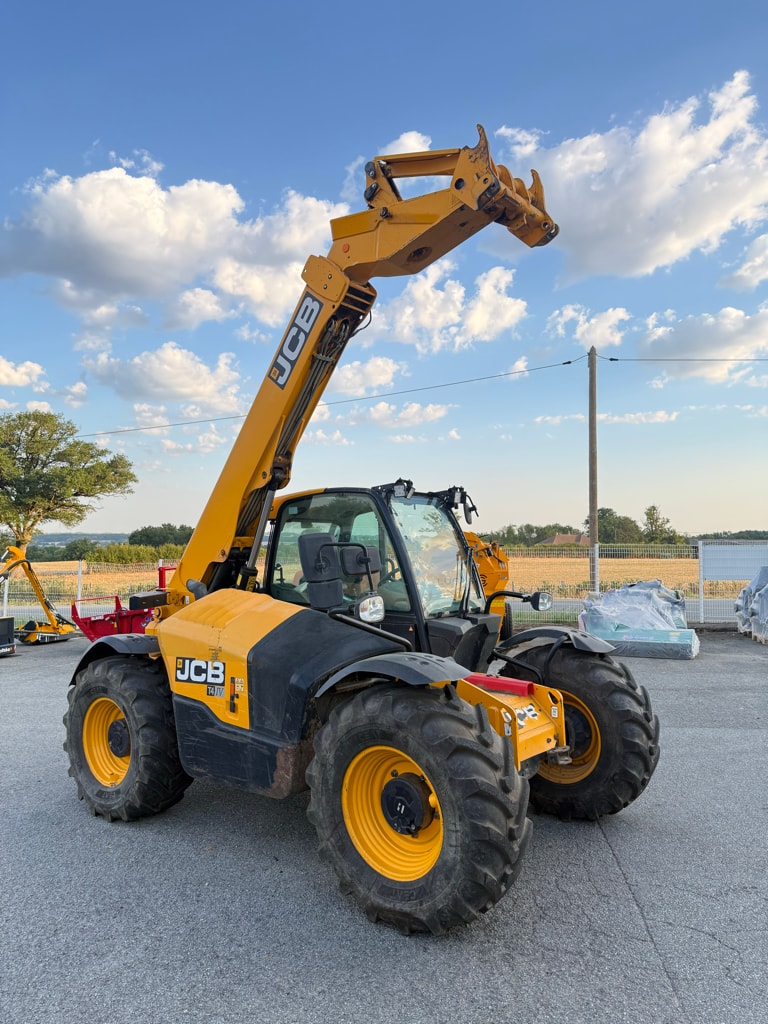 Telescopique JCB 536-60 AGRI PRO - photo slide 1