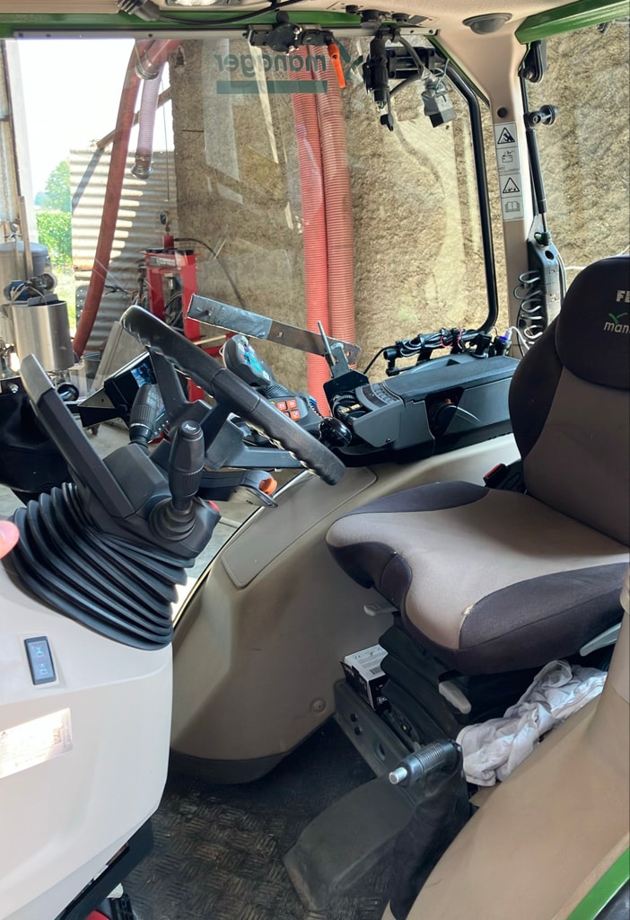 Tracteur FENDT 210 VARIO - photo slide 15