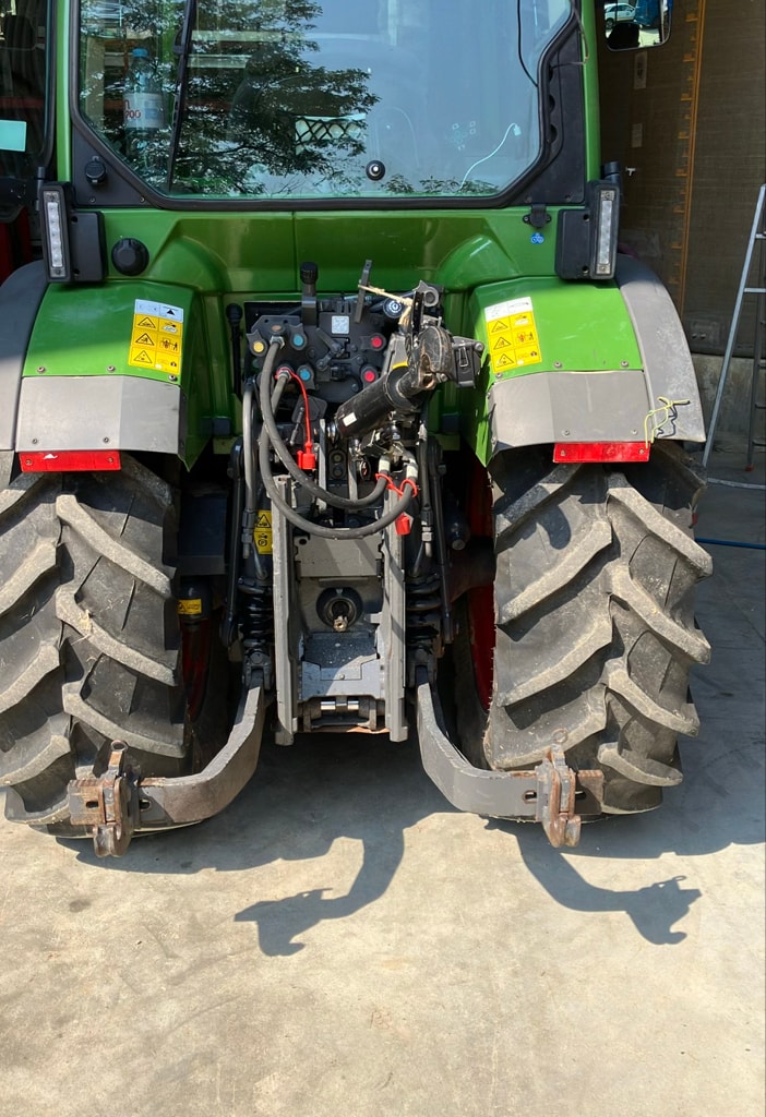 Tracteur FENDT 210 VARIO - photo slide 13