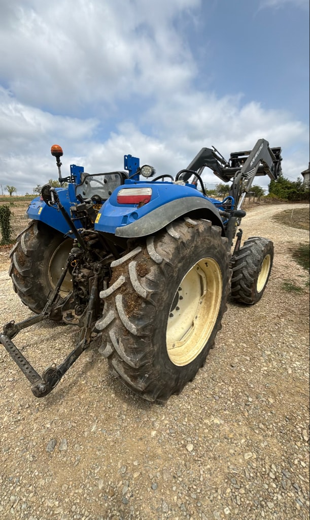 Tracteur chargeur NEW HOLLAND T5.95 dual Cmd arceau - photo slide 3