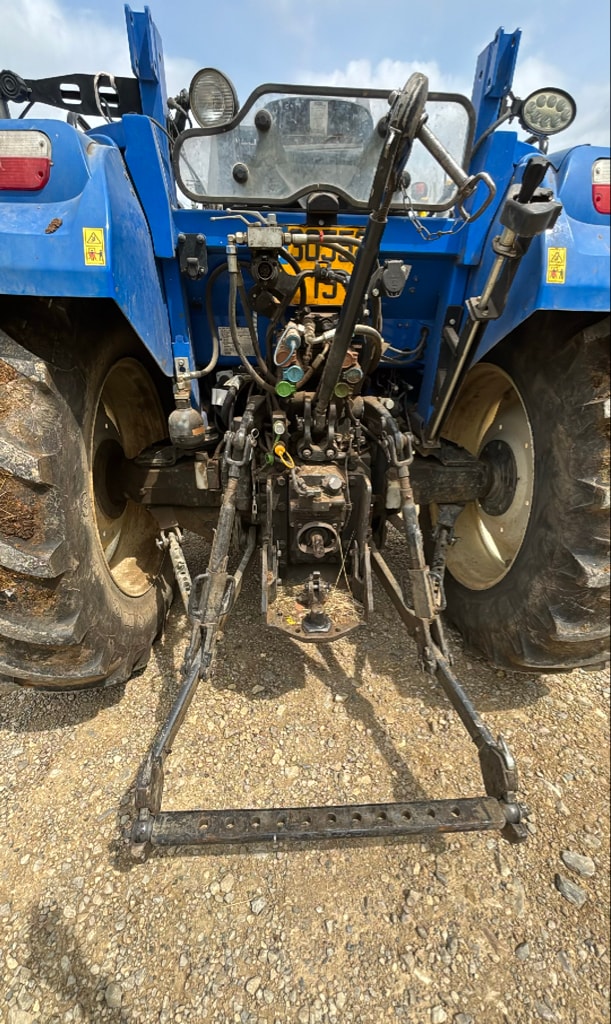 Tracteur chargeur NEW HOLLAND T5.95 dual Cmd arceau - photo slide 10