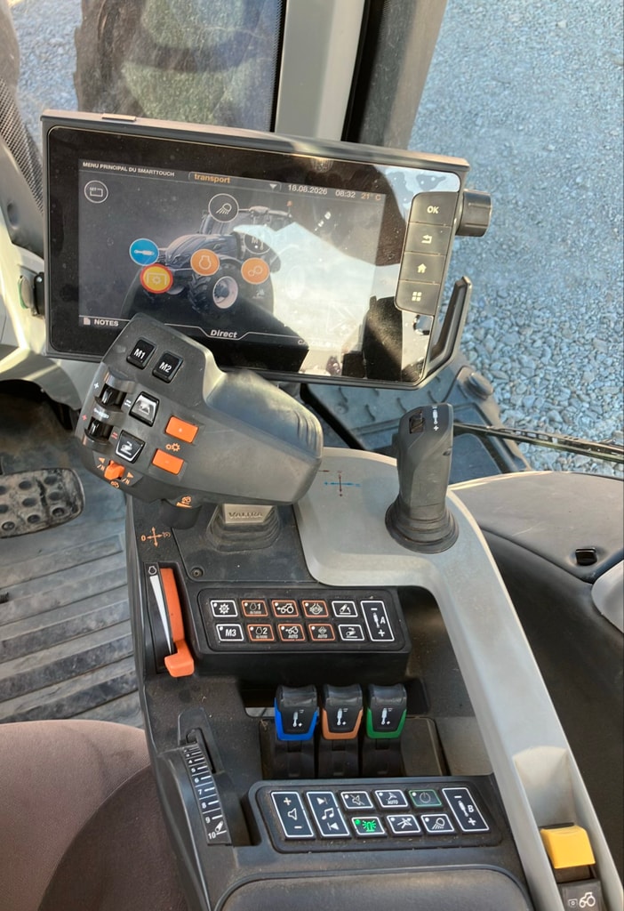 Tracteur VALTRA T 174e D SmartTouch - photo slide 10