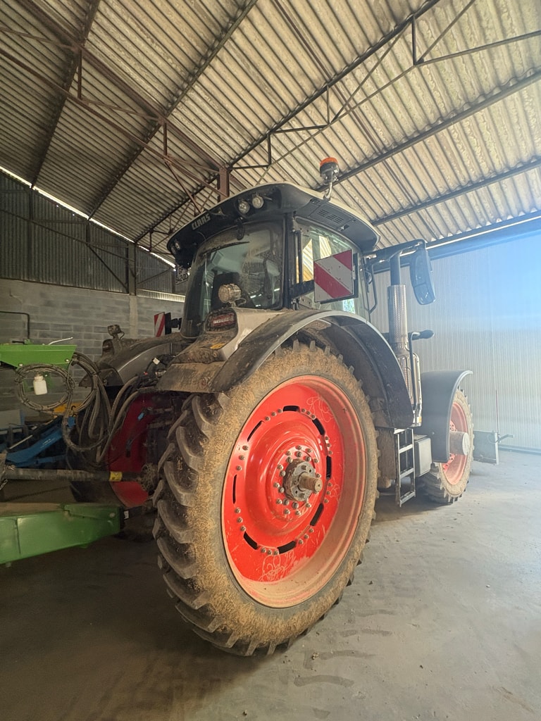 Tracteur CLAAS Arion 660 CMATIC CEBIS LS+ - photo slide 4