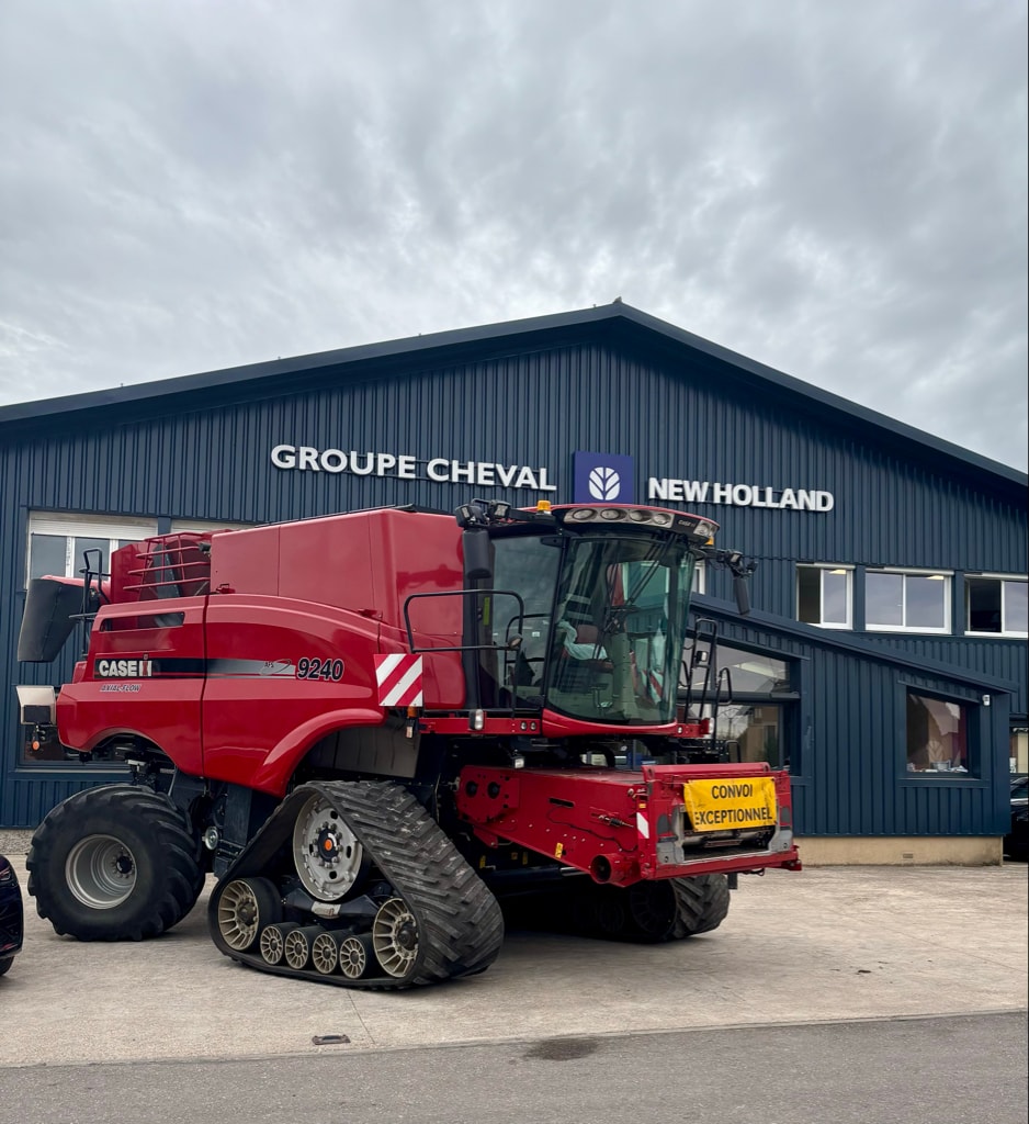 Moissonneuse CASE IH AXIAL-FLOW 9240 smart trax - photo slide 3