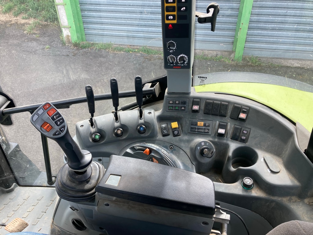 Tracteur chargeur CLAAS ARION 430 - photo slide 19