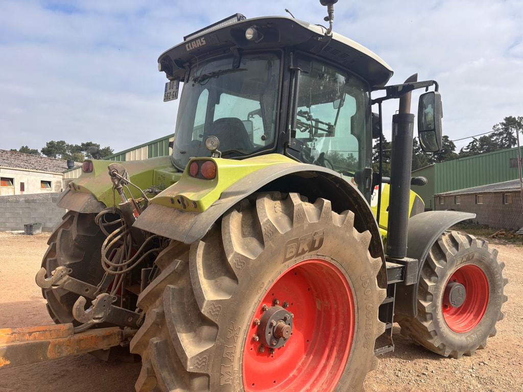 Tracteur CLAAS ARION 650 - photo slide 3
