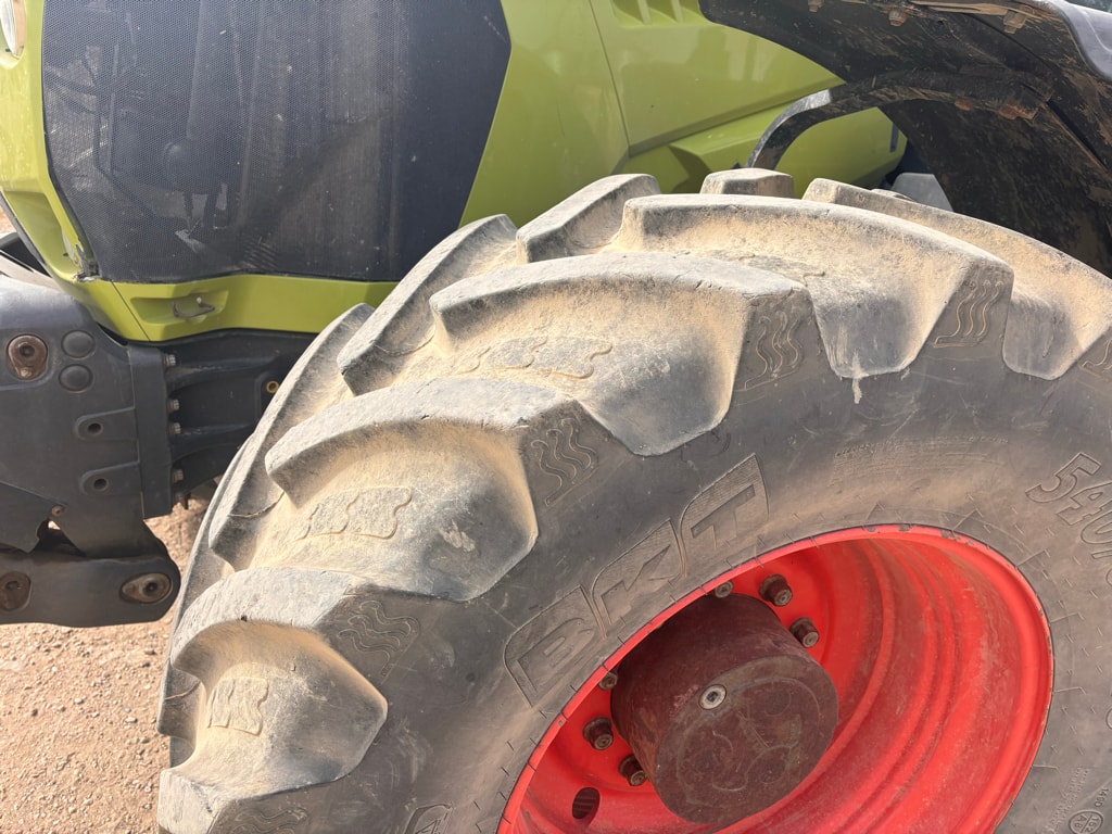 Tracteur CLAAS ARION 650 - photo slide 6