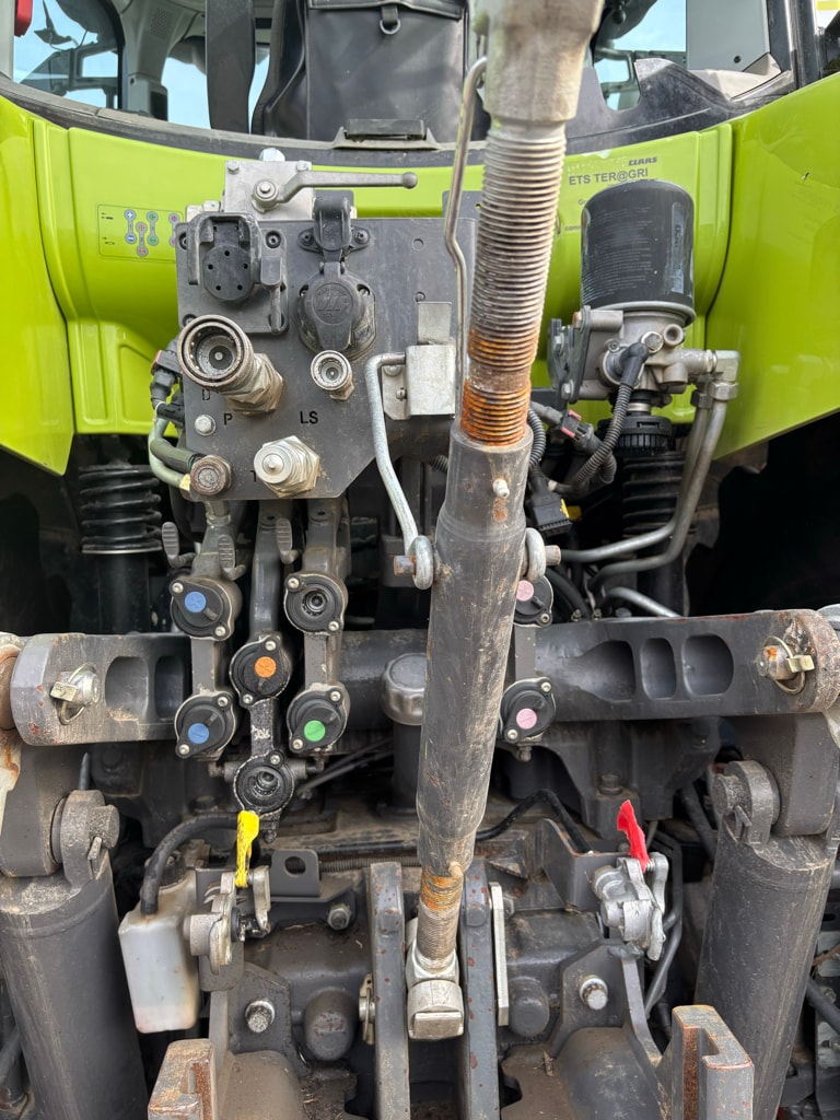 Tracteur CLAAS AXION 830 CEBIS - photo slide 7