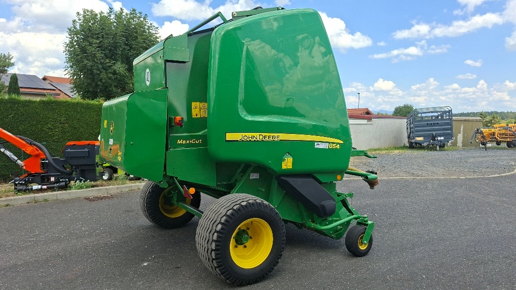 Presse balles rondes JOHN DEERE 854 MaxiCut - photo slide 6