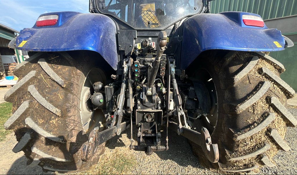 Tracteur NEW HOLLAND T7.210 - photo slide 12