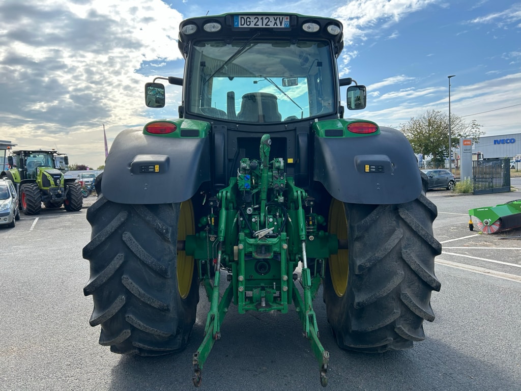 Tracteur JOHN DEERE 6210R - photo slide 6