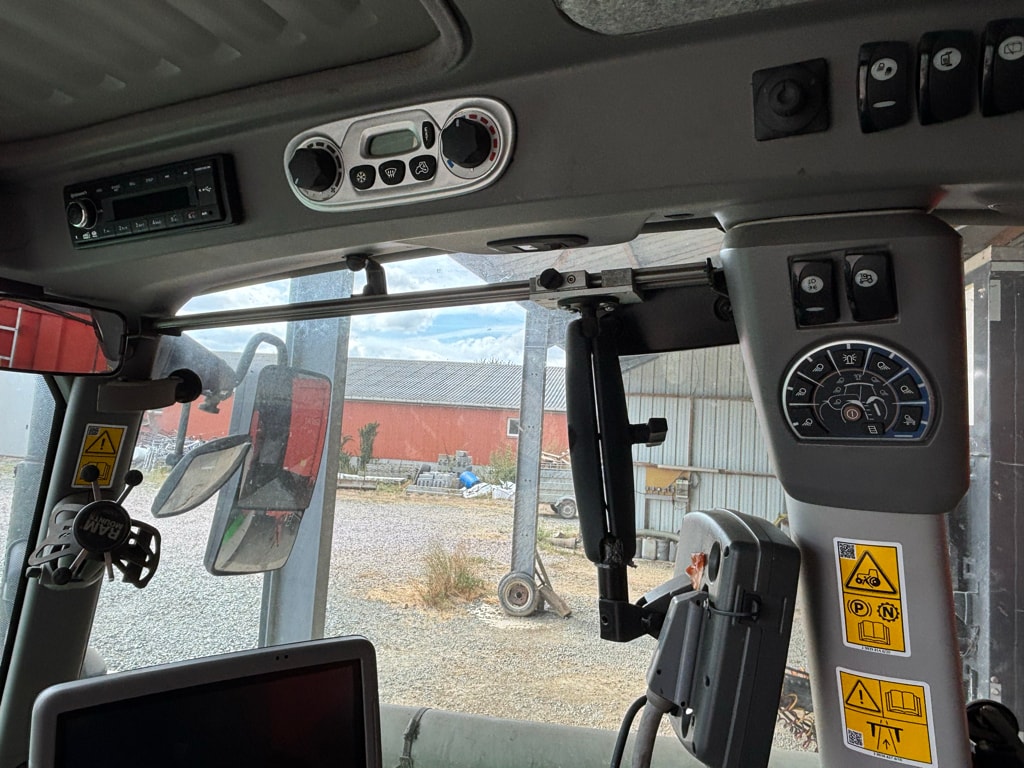 Tracteur DEUTZ FAHR 6150.4 TTV - photo slide 12