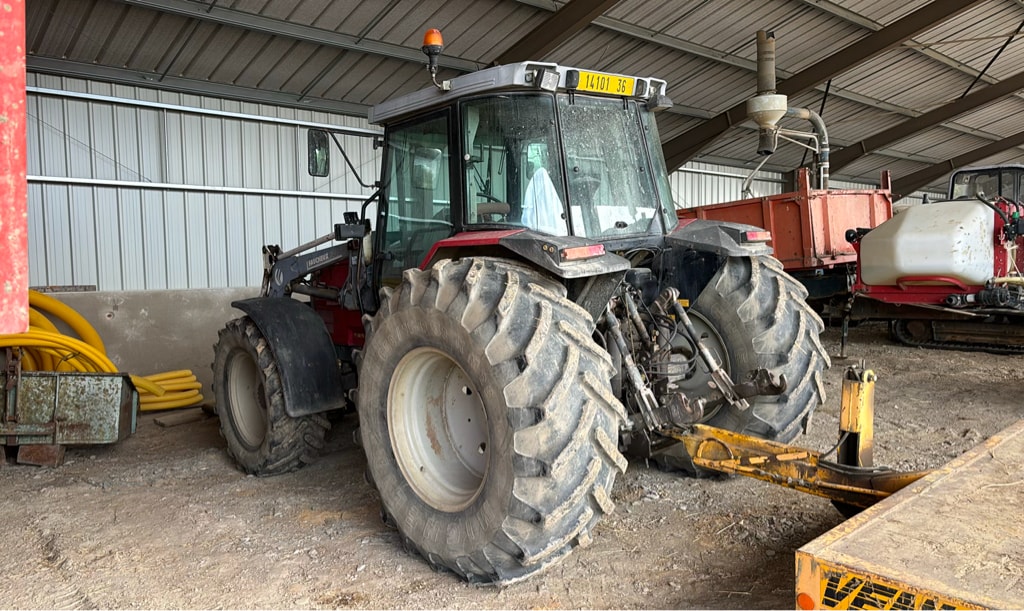 Tracteur MASSEY FERGUSON 6160 - photo slide 4