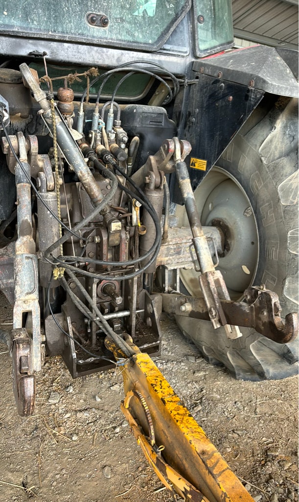Tracteur MASSEY FERGUSON 6160 - photo slide 9