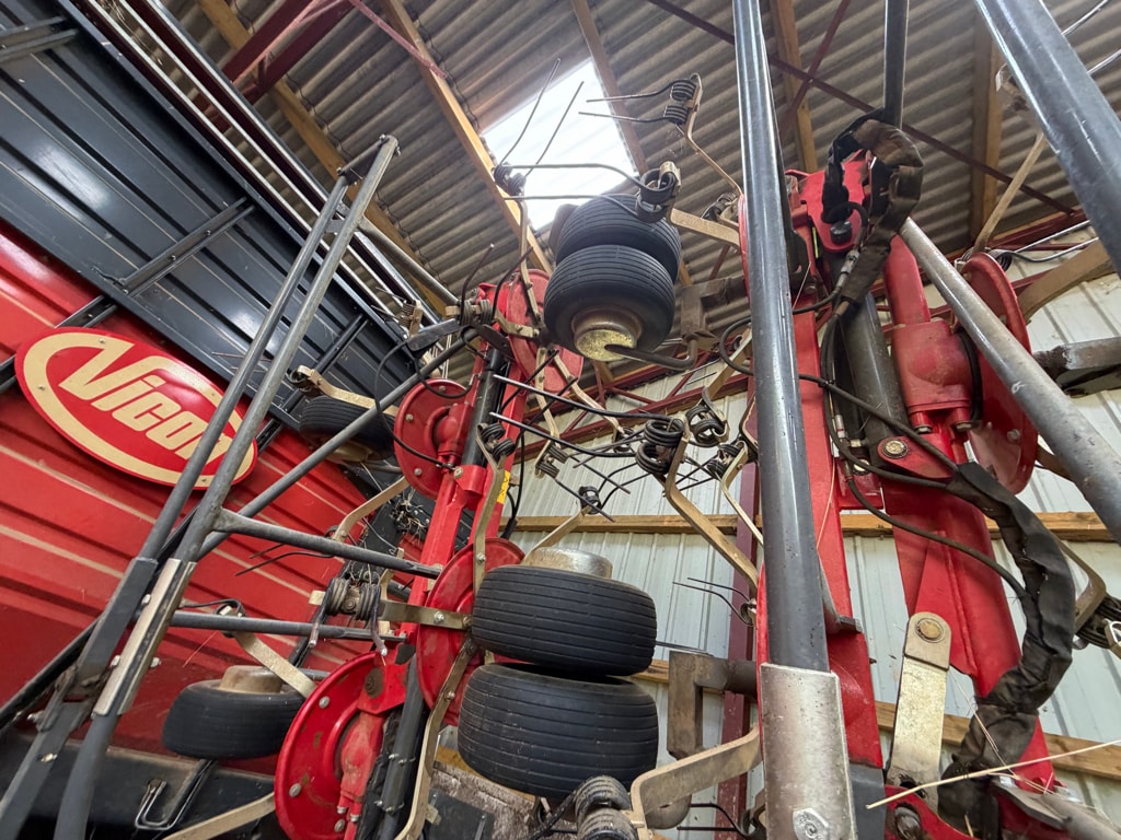 Faneuse MASSEY FERGUSON TD1110 DN - photo slide 10
