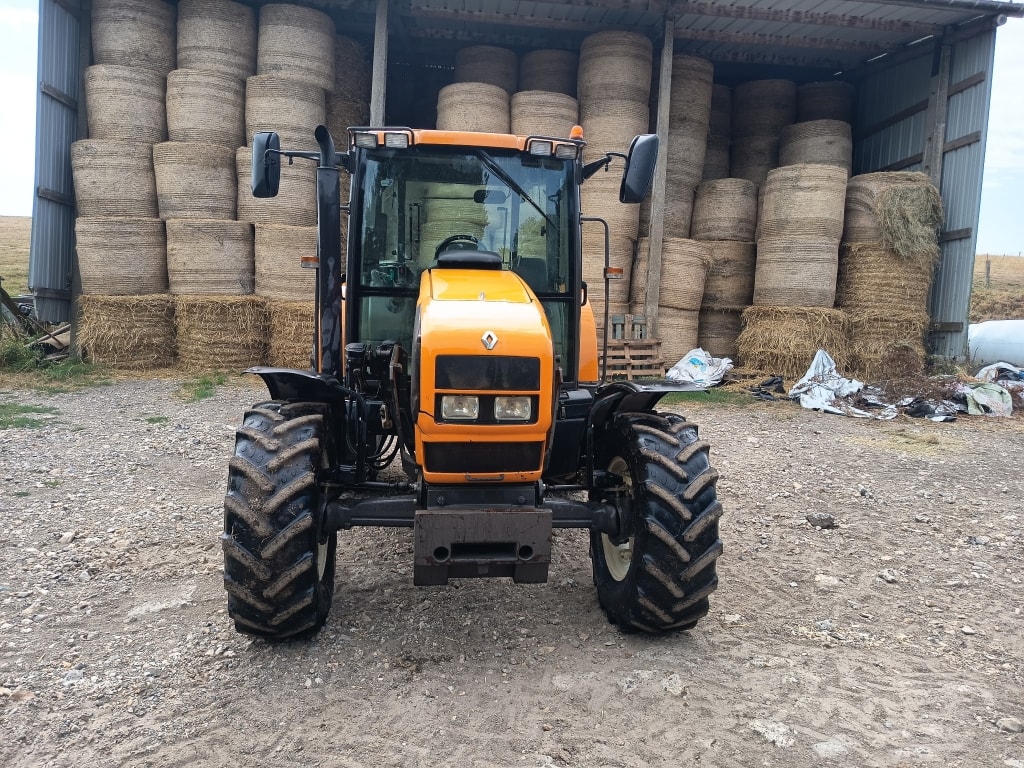Tracteur RENAULT 546 rz - photo slide 3