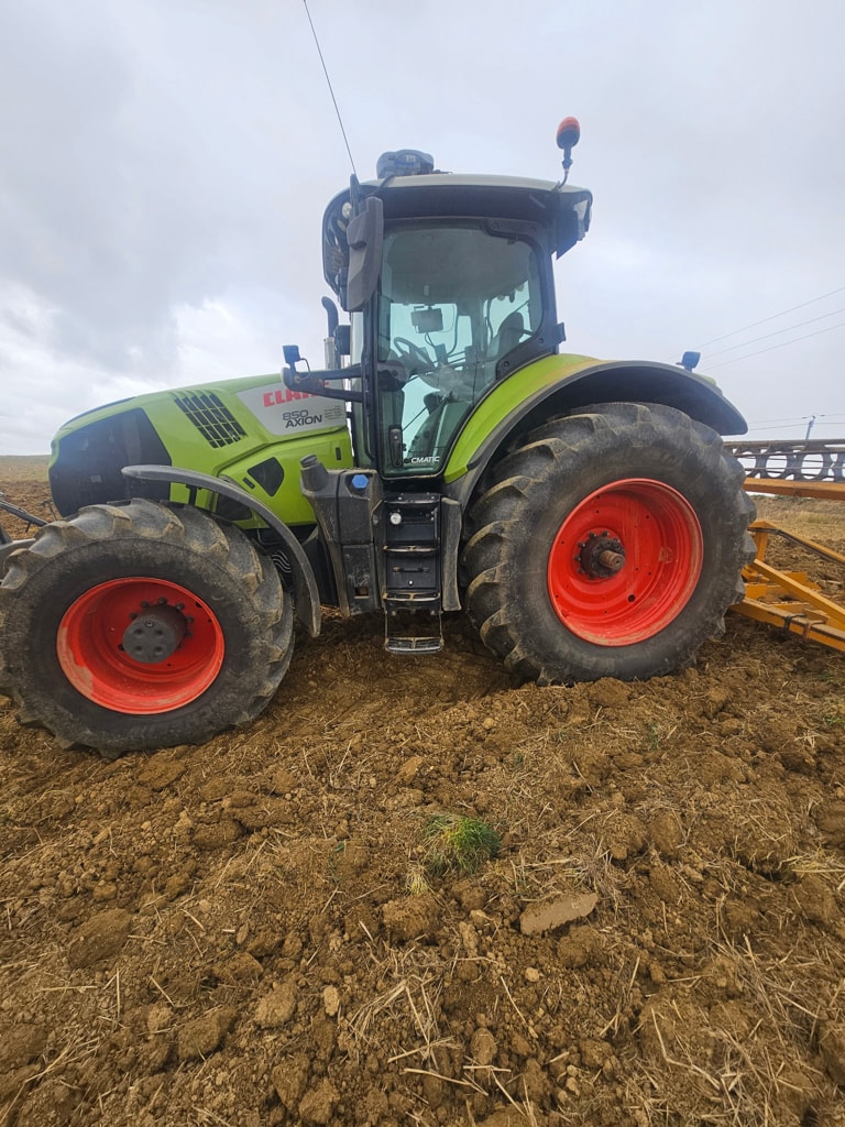 Tracteur CLAAS Axion 850 cmatic business - photo slide 2