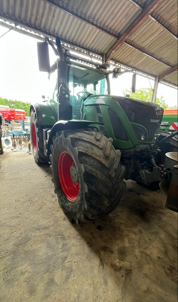 Tracteur FENDT 720 VARIO POWER - photo slide 2