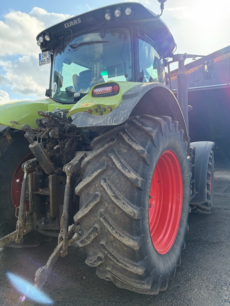 Tracteur CLAAS AXION 810 - photo slide 3