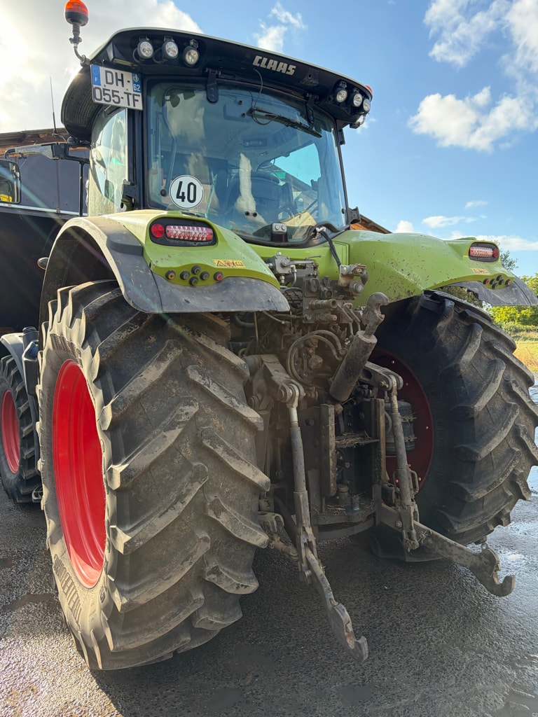 Tracteur CLAAS AXION 810 - photo slide 4