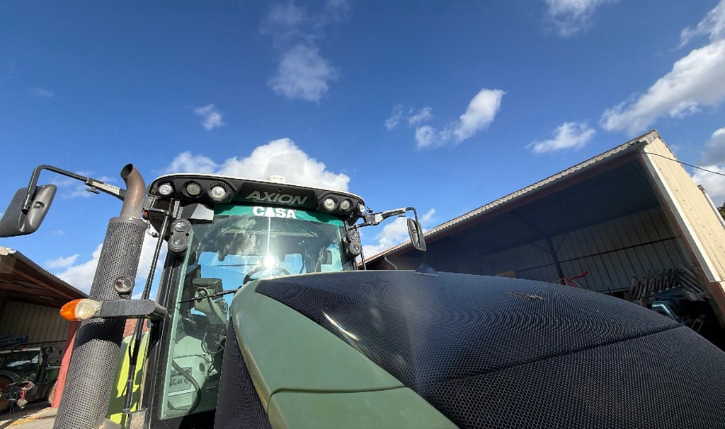 Tracteur CLAAS AXION 810 - photo slide 11