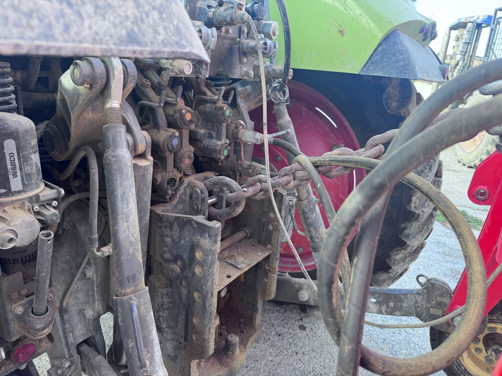 Tracteur CLAAS Arion 630 cmatic - photo slide 9