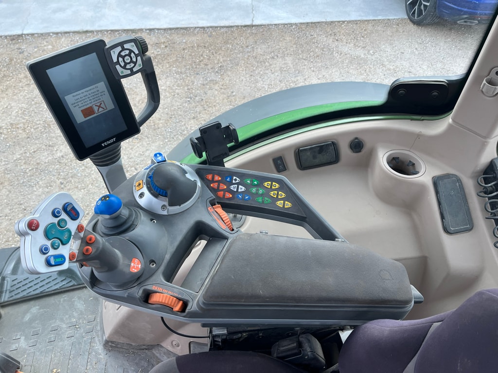 Tracteur FENDT 516 POWER+ - photo slide 8