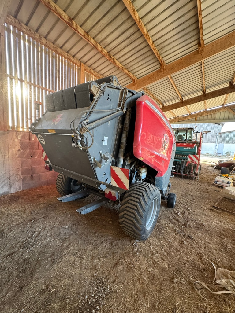 Presse balles rondes MASSEY FERGUSON RB 4160 V Xtra Cut - photo slide 3