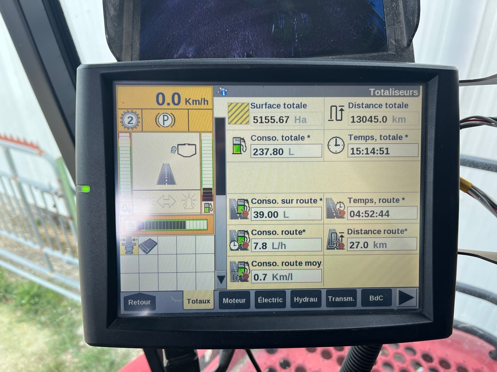 Moissonneuse CASE IH Axial 7230 - photo slide 3