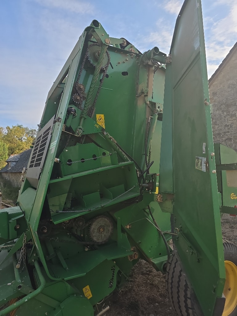 Presse balles rondes JOHN DEERE 592 Maxicut - photo slide 11
