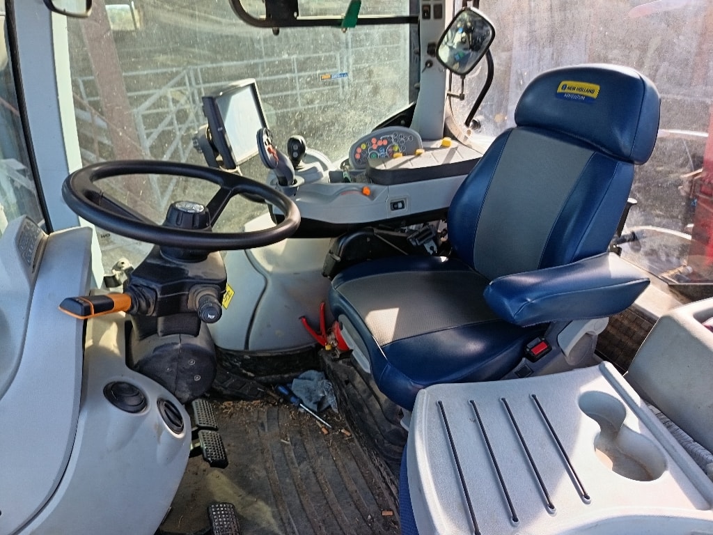 Tracteur NEW HOLLAND T7.245 SW II - photo slide 4