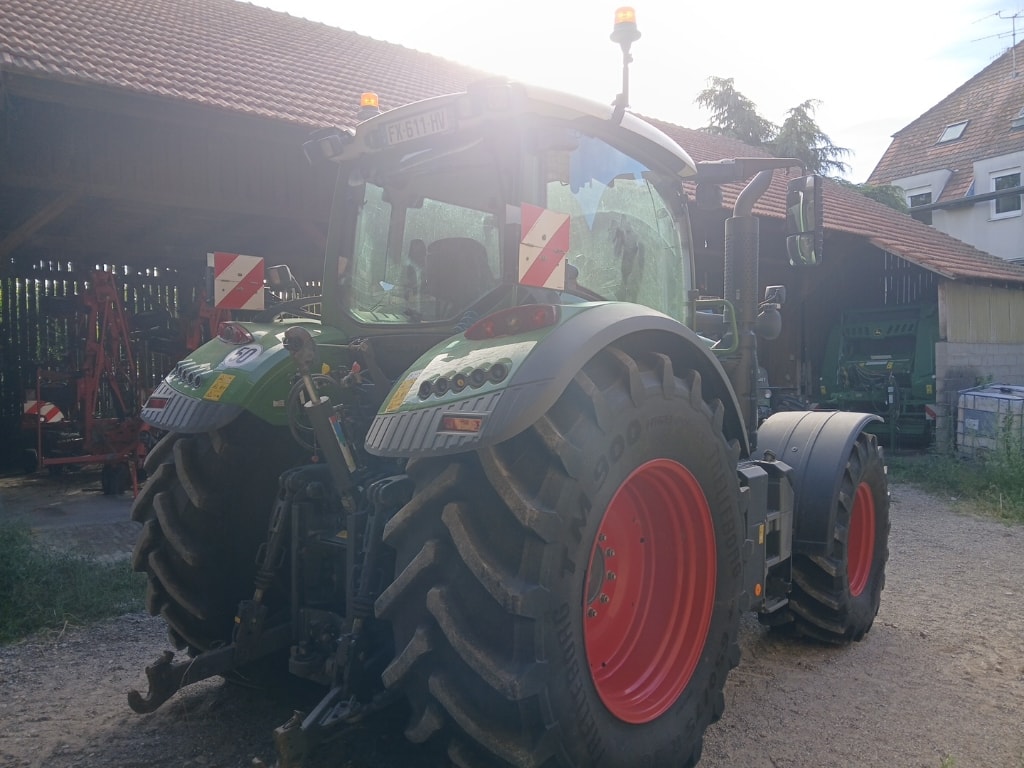 Tracteur FENDT 720 VARIO PROFI + - photo slide 2