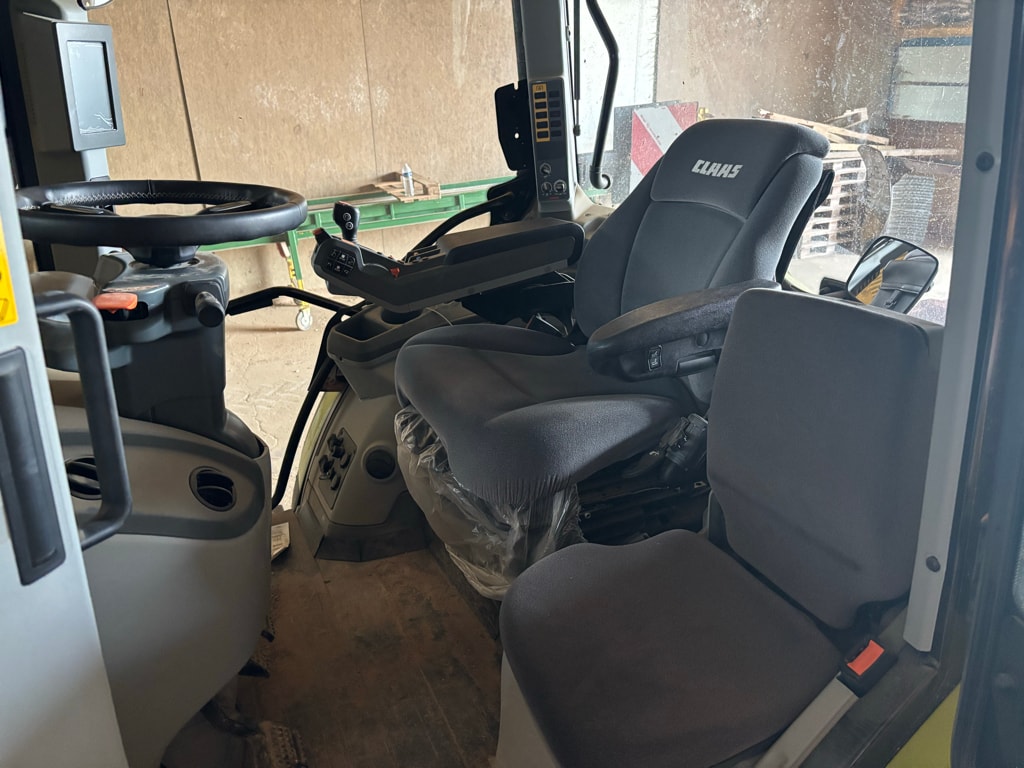 Tracteur CLAAS ARION 630 - photo slide 19