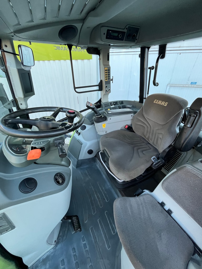 Tracteur CLAAS ARION 440 CIS - photo slide 5
