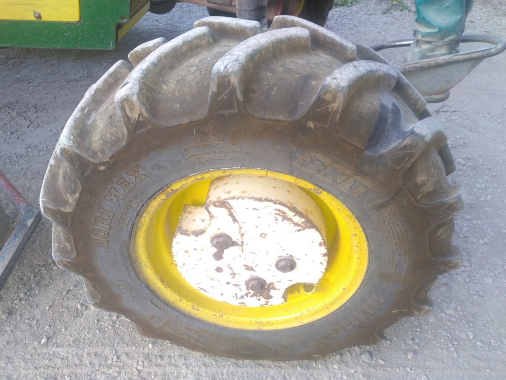 Tracteur enjambeur VSP XC VIGNERON - photo slide 7