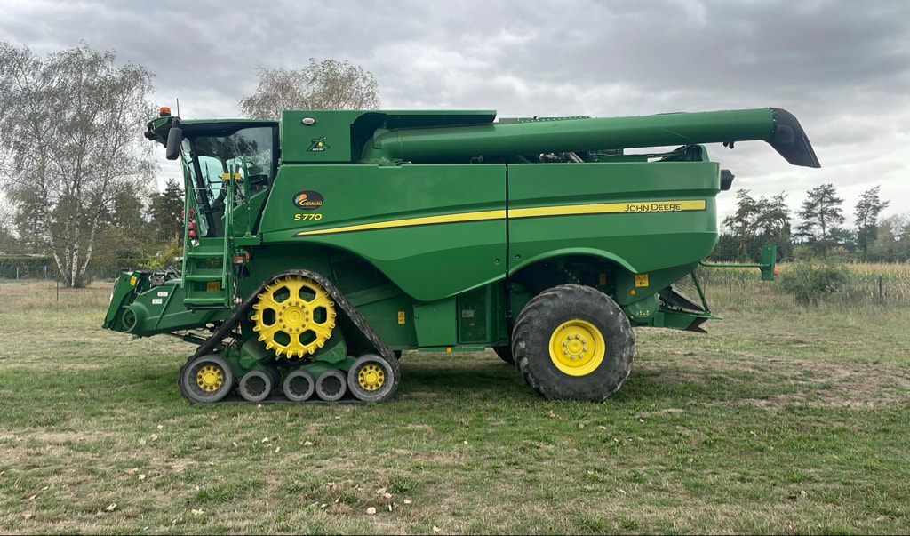 Moissonneuse JOHN DEERE S770 - photo slide 22