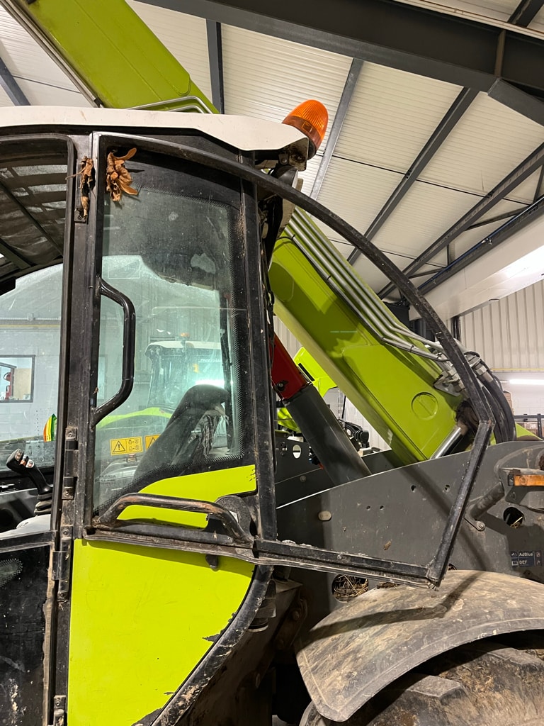 Telescopique CLAAS Scorpion 736 - photo slide 13