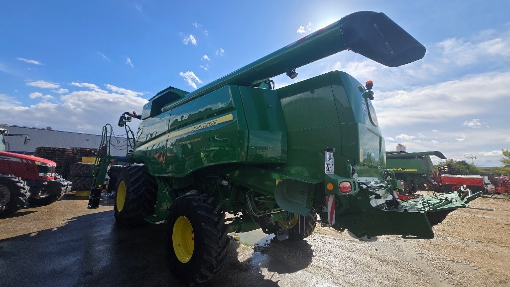 Moissonneuse JOHN DEERE T550i - photo slide 3