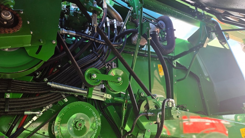 Moissonneuse JOHN DEERE T550i - photo slide 9