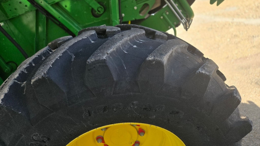 Moissonneuse JOHN DEERE T550i - photo slide 18